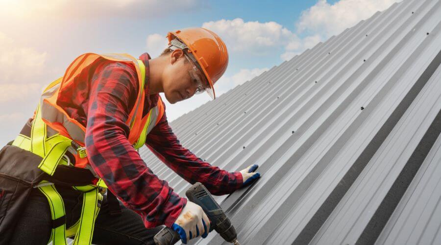 Professional gutter cleaning in Fairview, TN